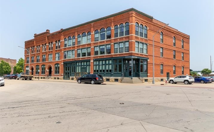 Pictures of Land property located at 44 Main Street #Suite#104, Dubuque, IA 52001 for lease - image #1