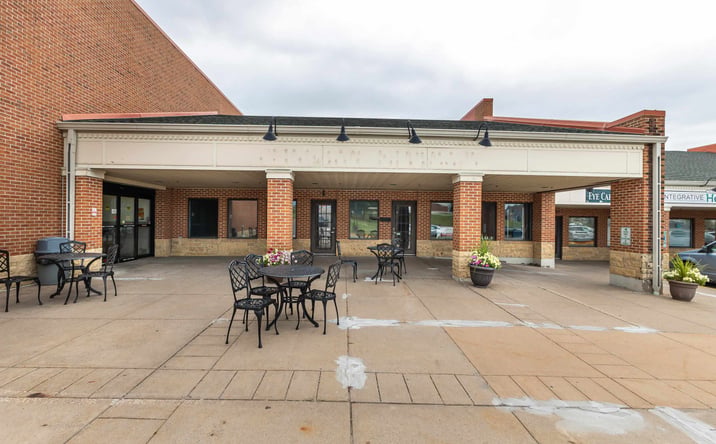 Pictures of Retail, Office, Restaurant, Special Purpose property located at 995 Galena Square Drive, Galena, IL 61036 for lease - image #1