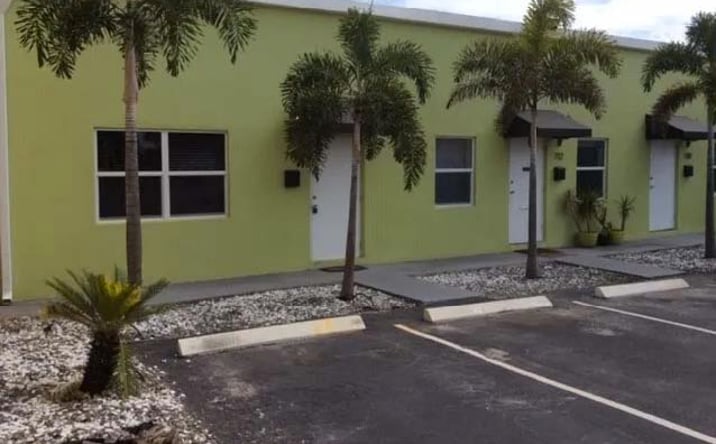 Pictures of Industrial property located at 710-714 NE 1st Avenue, Fort Lauderdale, FL 33304 for lease - image #1