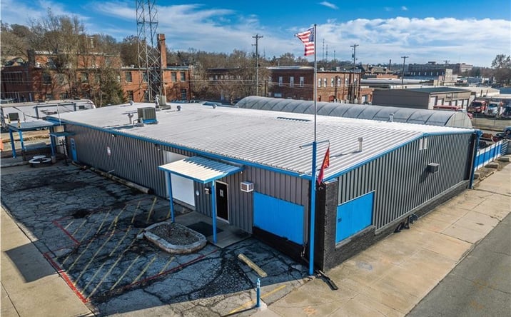 Pictures of Industrial property located at 701 S 8th Street, St Joseph, MO 64501 for lease - image #1