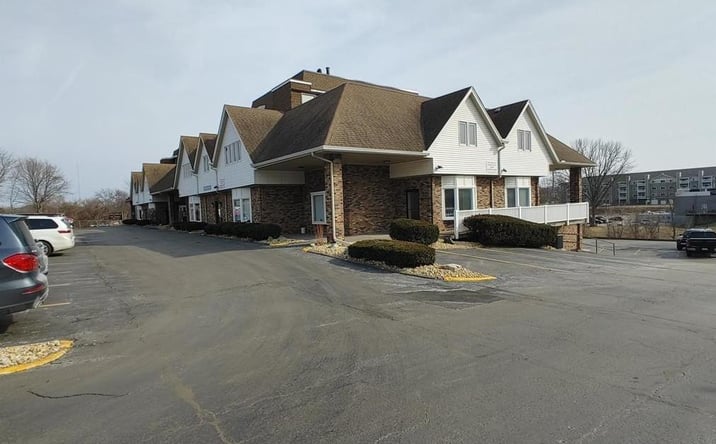 Pictures of Office property located at 2435 KIMBERLY Road 215N, Bettendorf, IA 52722 for lease - image #1