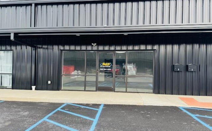 Pictures of Retail, Restaurant, Office property located at 2567 E Main Street #D, Lancaster, OH 43130 for lease - image #1