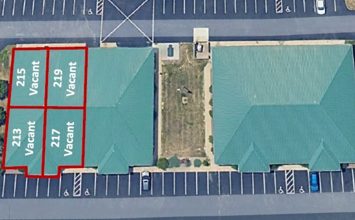 Pictures of Office, Industrial property located at 213 Fox Hill Rd, St Charles, MO 63301 for lease - image #1
