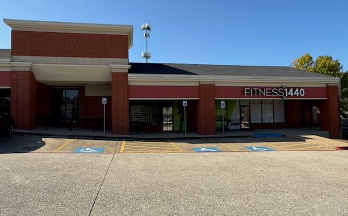 Pictures of Retail property located at 103 W Loop 281, Longview, TX 75605 for lease - image #1