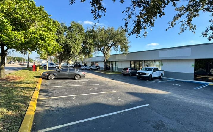 Pictures of Retail, Industrial property located at 1900 NW 19th St, Fort Lauderdale, FL 33311 for lease - image #1