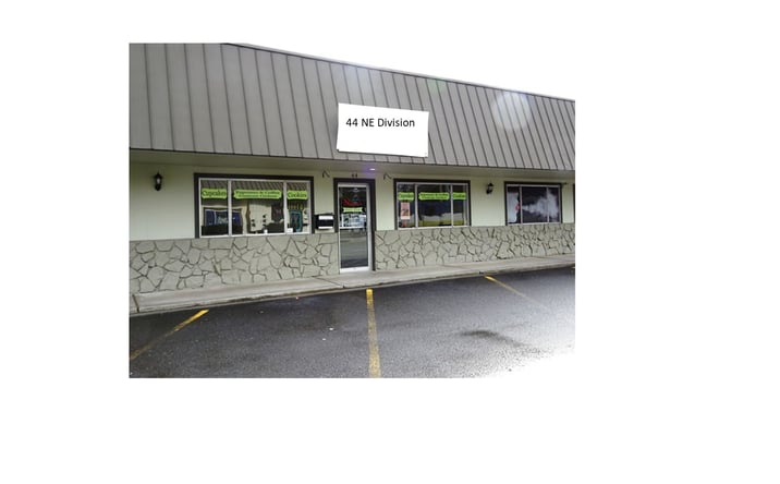 Pictures of Retail, Office property located at 44 NE Division St, Gresham, OR 97030 for lease - image #1