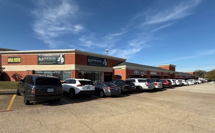 Pictures of Office, Retail property located at 103 W Loop 281 Suite #462, Longview, TX 75605, Longview, US 75605 for lease - image #1