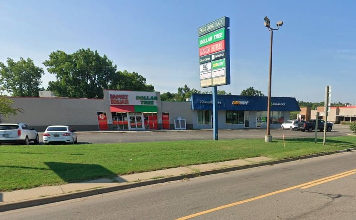 Pictures of Retail, Office property located at 901 Spruce Street, Dowagiac, MI 49047 for lease - image #1