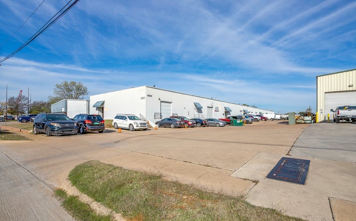 Pictures of Industrial property located at 10709 Tube Dr, Hurst, TX 76053 for lease - image #1