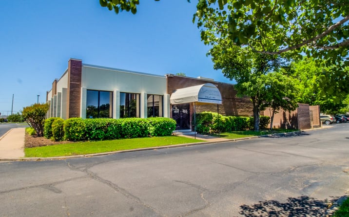 Pictures of Office property located at 4125 S Mingo Rd, Tulsa, OK 74146 for lease - image #1