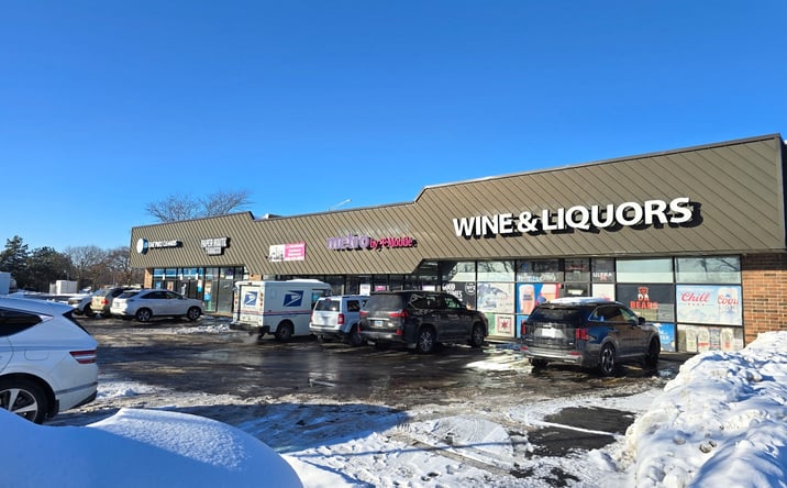 Pictures of Retail property located at 1240-1252 E Dundee Road, Palatine, IL 60074 for lease - image #1