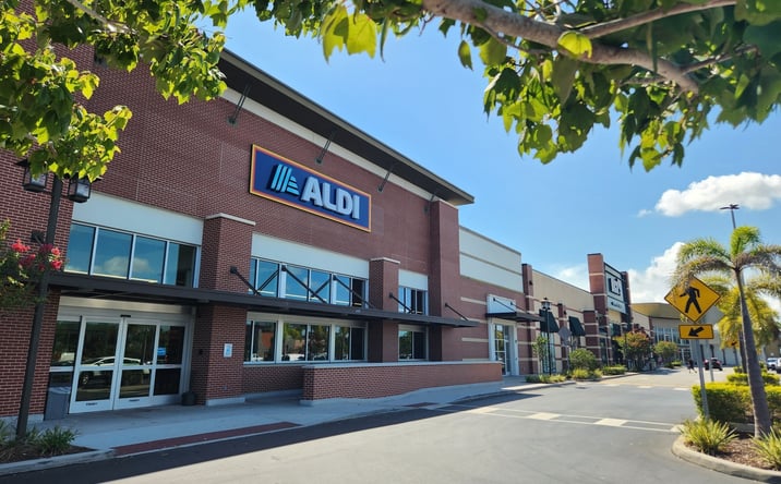 Pictures of Retail property located at 6665 22nd Ave N, St. Petersburg, FL 33710 for lease - image #1