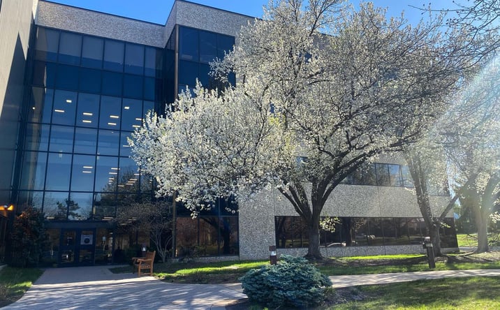 Pictures of Office property located at 100 Franklin Square Dr, Franklin Township, NJ 08873 for lease - image #1