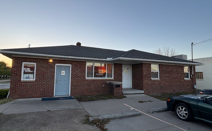 Pictures of Retail, Office, Special Purpose property located at 3380 Oberlin Ave, Lorain, OH 44053 for lease - image #1