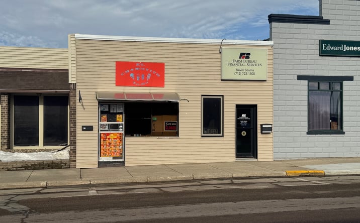 Pictures of Office, Retail property located at 34 3rd St NW, Sioux Center, IA 51250 for lease - image #1
