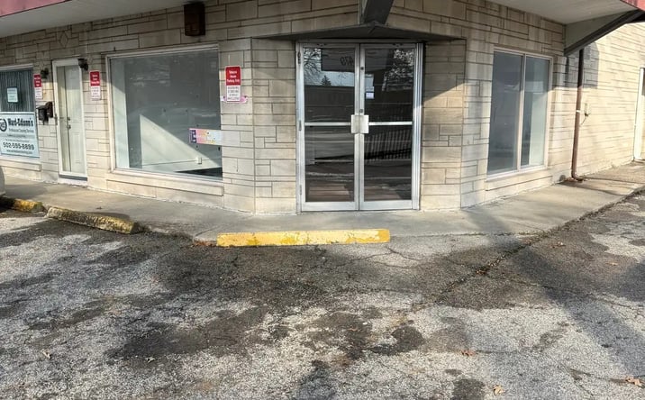 Pictures of Retail property located at 2911 S Preston St, Louisville, KY 40217 for lease - image #1
