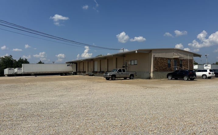 Pictures of Industrial property located at 3390 Jeff Holman Blvd, Tupelo, MS 38801 for lease - image #1