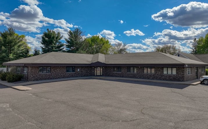 Pictures of Office property located at 719 W Hamilton Ave, Eau Claire, WI 54701 for lease - image #1