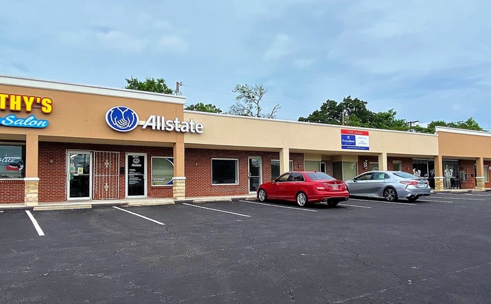 Pictures of Retail property located at 1421 West Houston Street, Sherman, TX 75092 for lease - image #1