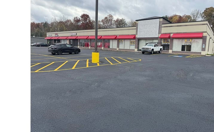 Pictures of Retail, Office, Restaurant property located at 2052 Romig Rd, Akron, OH 44320 for lease - image #1
