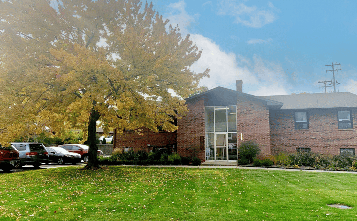 Pictures of Office property located at 2504 Ardmore St SE, Grand Rapids, MI 49506 for lease - image #1