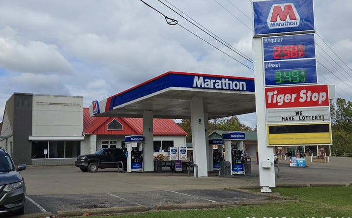 Pictures of Retail, Restaurant property located at 1101 Gilman Ave, Marietta, OH 45750 for lease - image #1