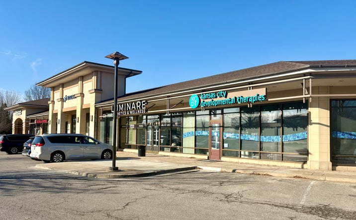 Pictures of Retail property located at 15024-15040 S Black Bob Rd, Olathe, KS 66062 for lease - image #1