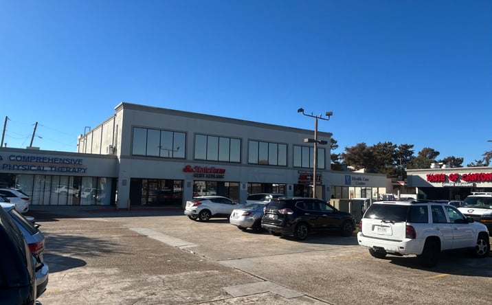Pictures of Retail, Office property located at 6820 Veterans Memorial Blvd, Metairie, LA 70003 for lease - image #1