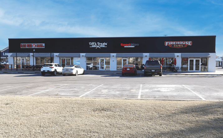 Pictures of Retail property located at 2410 W Memorial Rd, Oklahoma City, OK 73134 for lease - image #1