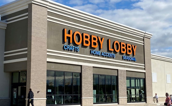 Pictures of Retail property located at 3075 Government Blvd, Mobile, AL 36606 for lease - image #1