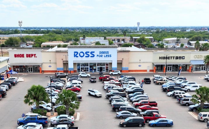 Pictures of Retail property located at 222, 228 & 300 E Mile 3 Rd, Palmhurst, TX 78573 for lease - image #1