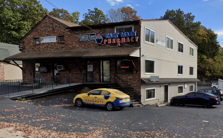 Pictures of Retail, Office property located at 2152 E Main St, Waterbury, CT 06705 for lease - image #1