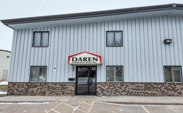 Pictures of Office, Industrial property located at 400 E 40th St, Sioux Falls, SD 57104 for lease - image #1