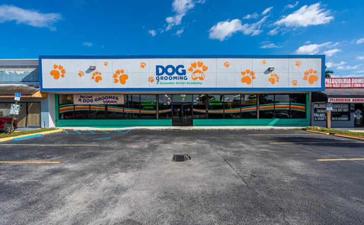Pictures of Retail property located at 1415 W 49th St, Hialeah, FL 33012 for lease - image #1