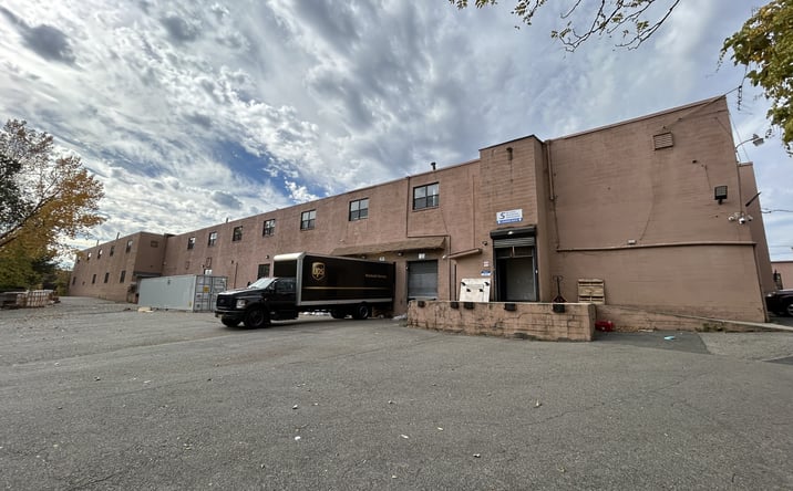 Pictures of Industrial property located at 10 Dell Glen Ave, Lodi, NJ 07644 for lease - image #1