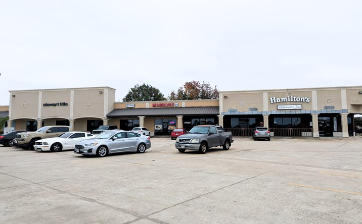 Pictures of Office property located at 8460 Central Mall Dr, Port Arthur, TX 77642 for lease - image #1
