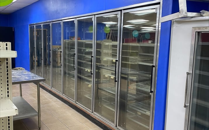 Pictures of Retail property located at 710 E Sublett Rd, Arlington, TX 76002 for lease - image #1
