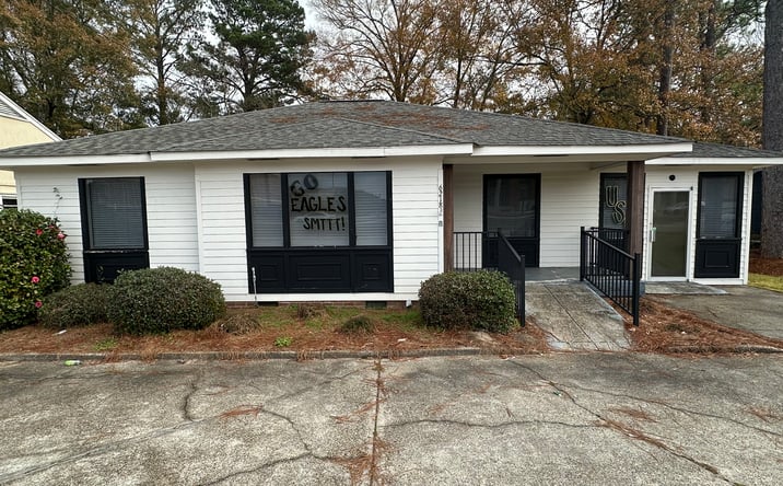 Pictures of Office property located at 6218 US 49, Hattiesburg, MS 39401 for lease - image #1