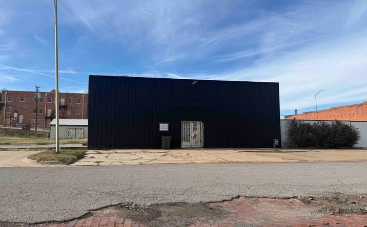 Pictures of Retail, Industrial, Office property located at 608 Burnett St, Wichita Falls, TX 76301 for lease - image #1