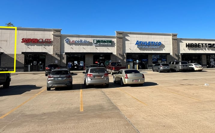 Pictures of Retail, Restaurant property located at 2301 N Milt Phillips, Seminole, OK 74868 for lease - image #1