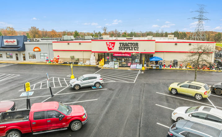 Pictures of Retail property located at 1901 Cooper Foster Park Rd, Amherst, OH 44001 for lease - image #1
