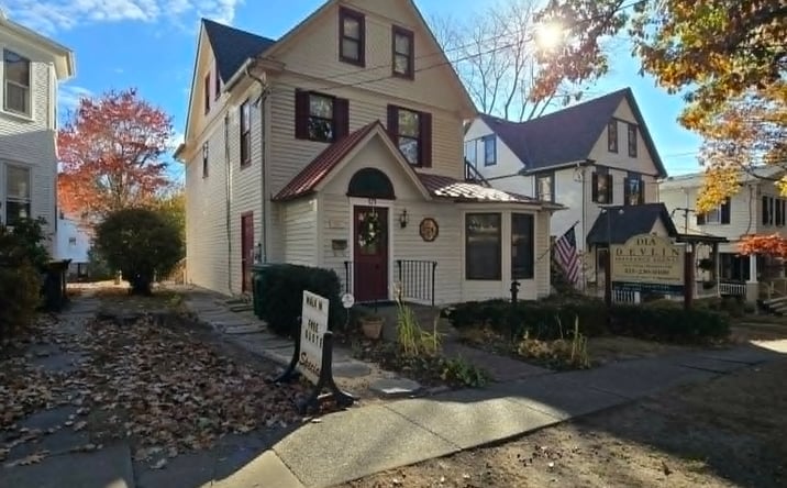 Pictures of Office property located at 171 S Main St, Doylestown, PA 18901 for lease - image #1