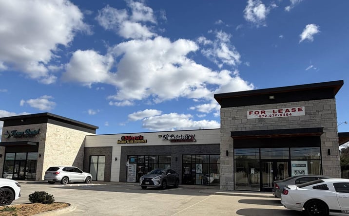 Pictures of Retail, Office, Special Purpose property located at 702 W Centerville Rd, Garland, TX 75041 for lease - image #1