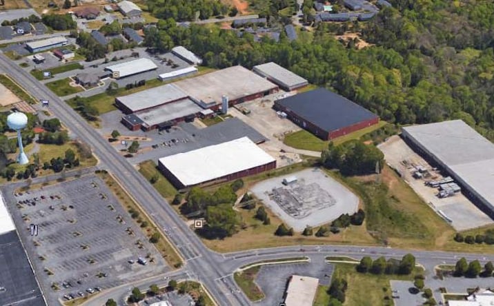 Pictures of Industrial property located at 460 East Plaza Drive, Mooresville, NC 28115 for lease - image #1