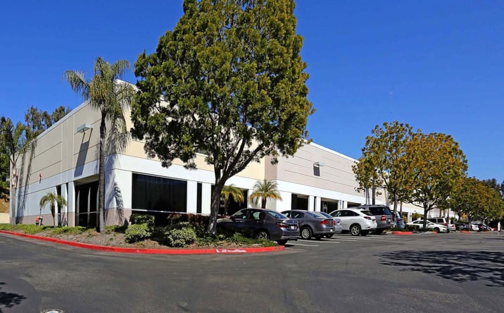Pictures of Industrial property located at 980-990 Park Center Dr, Vista, CA 92081 for lease - image #1