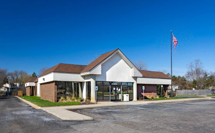 Pictures of Retail, Restaurant, Special Purpose property located at 3805 Highland Rd, Waterford, MI 48328 for lease - image #1