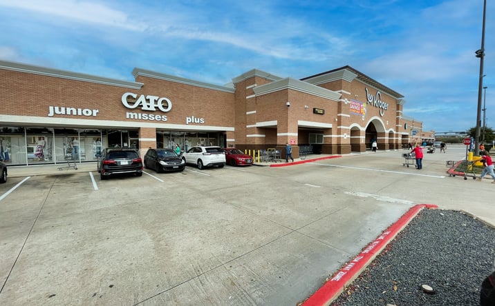 Pictures of Retail property located at 11601 S Sam Houston Pkwy E, Houston, TX 77089 for lease - image #1