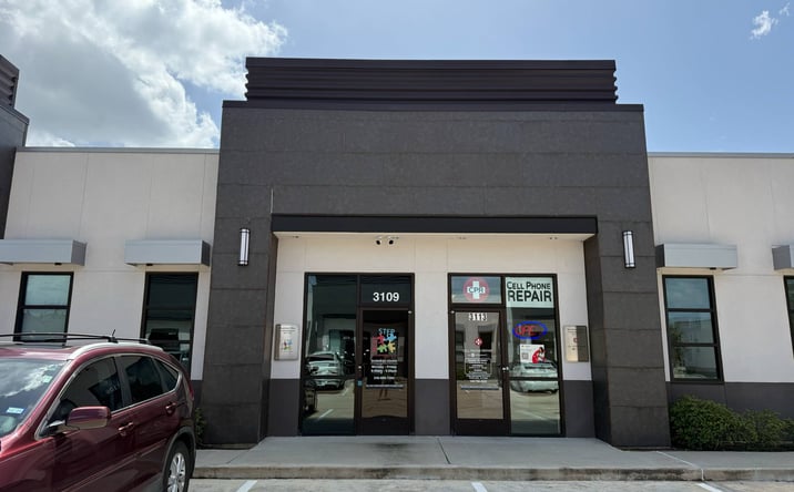 Pictures of Office property located at 12280 W Broadway St, Pearland, TX 77584 for lease - image #1