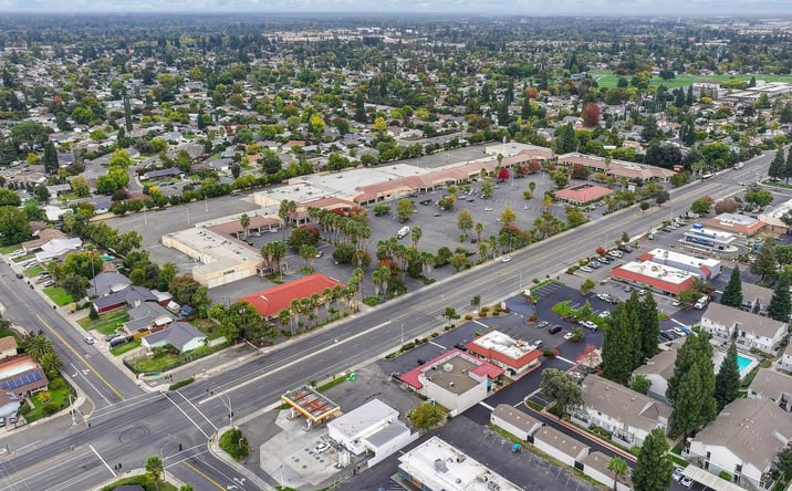 Pictures of Retail, Restaurant property located at 9113 Kiefer Blvd, Sacramento, CA 95826 for lease - image #1