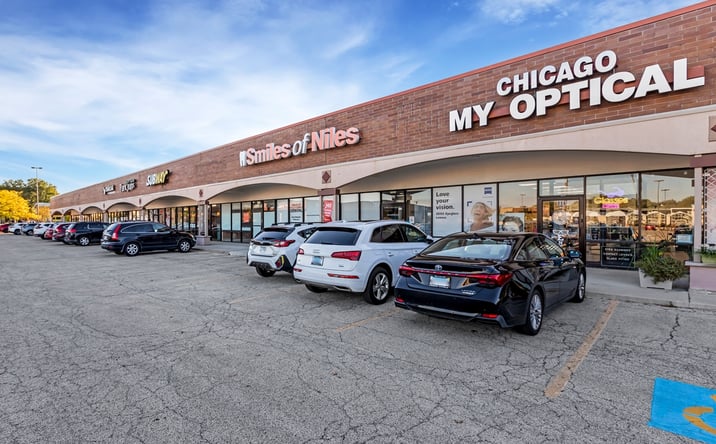 Pictures of Retail property located at 741 - 901 Civic Center Drive, Niles, IL 60714 for lease - image #1